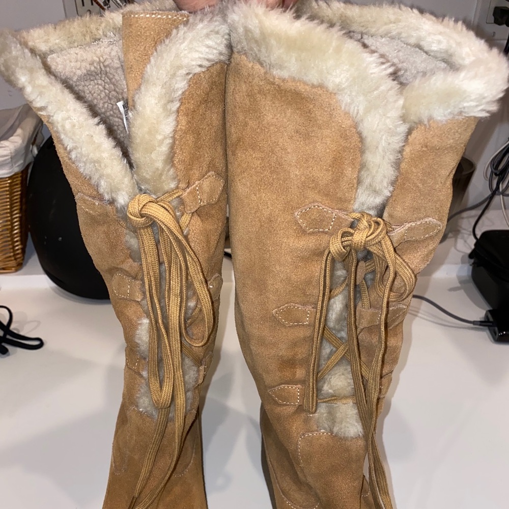 Michael Kors tan suede lace up wedge boots sz 7.5